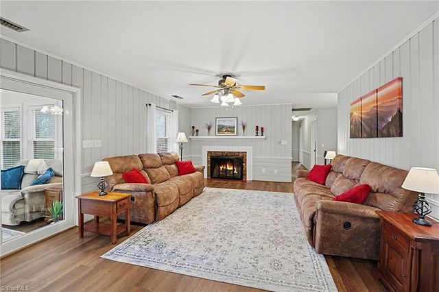 5585 Kane Drive, Pfafftown, NC 27040