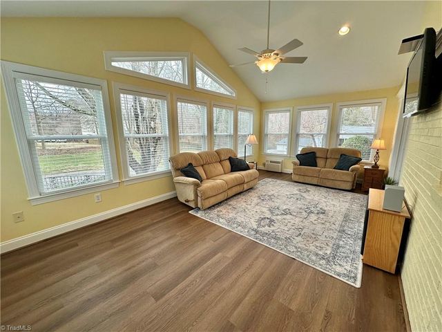 5585 Kane Drive, Pfafftown, NC 27040