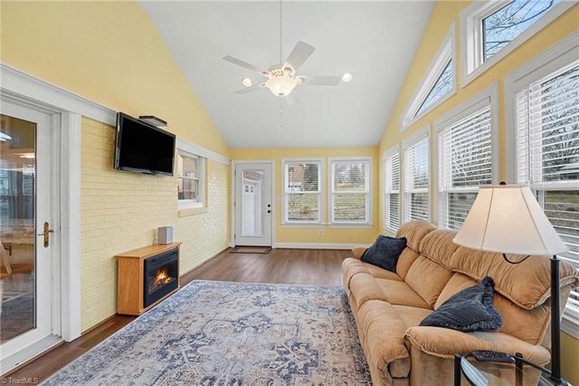 5585 Kane Drive, Pfafftown, NC 27040