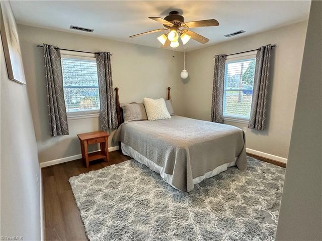 5585 Kane Drive, Pfafftown, NC 27040