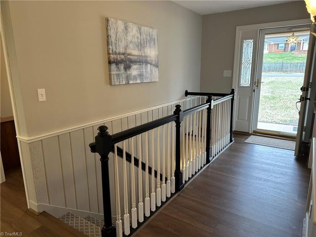 5585 Kane Drive, Pfafftown, NC 27040