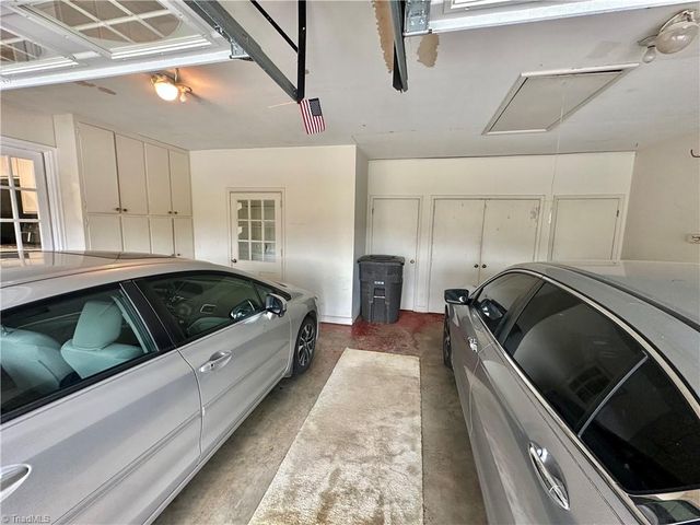 5585 Kane Drive, Pfafftown, NC 27040