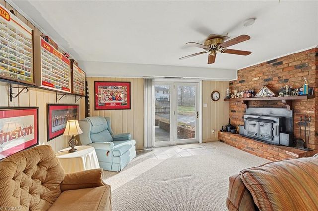 5585 Kane Drive, Pfafftown, NC 27040