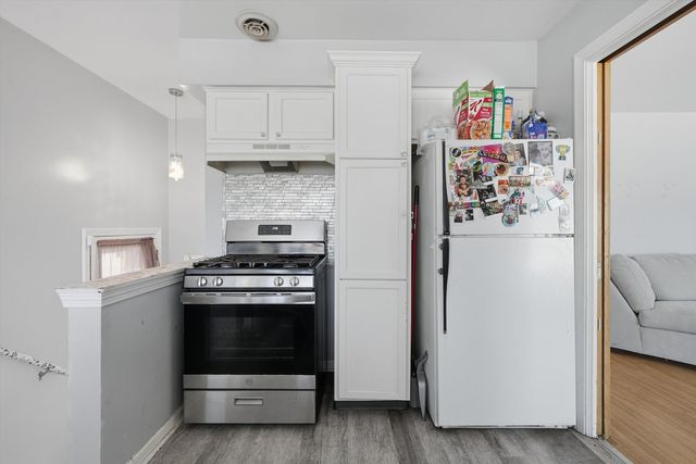 1822 N 18th Avenue, Melrose Park, IL 60160