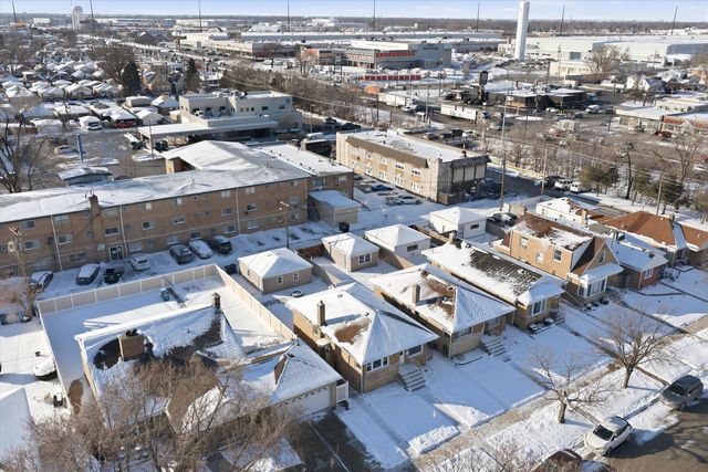 1822 N 18th Avenue, Melrose Park, IL 60160