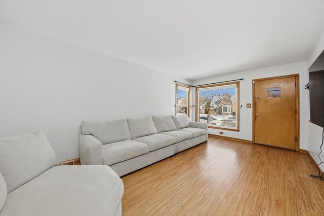 1822 N 18th Avenue, Melrose Park, IL 60160