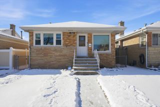 1822 N 18th Avenue, Melrose Park, IL 60160