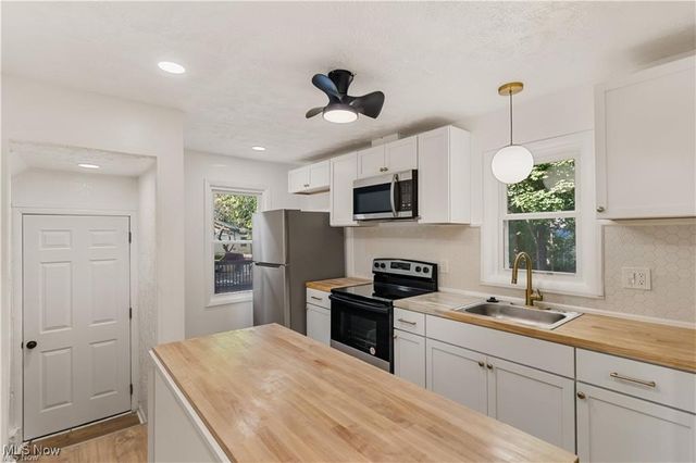 1126 Orlando Avenue, Akron, OH 44320