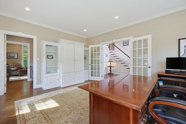23 High Ridge Circle, Franklin, MA 02038
