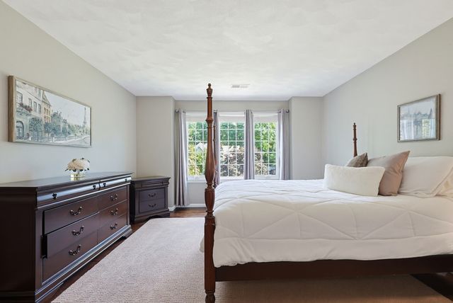 23 High Ridge Circle, Franklin, MA 02038