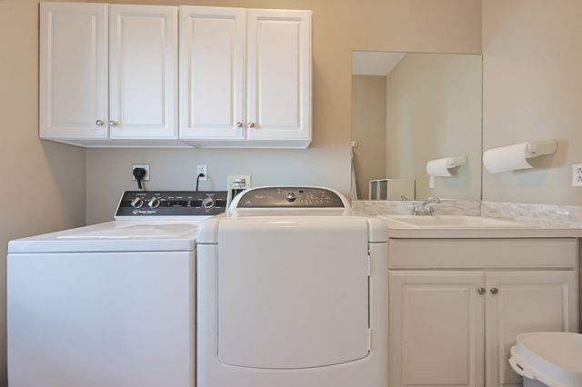 23 High Ridge Circle, Franklin, MA 02038