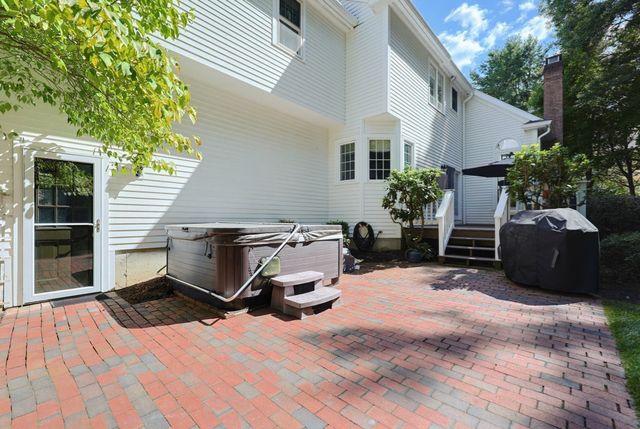 23 High Ridge Circle, Franklin, MA 02038