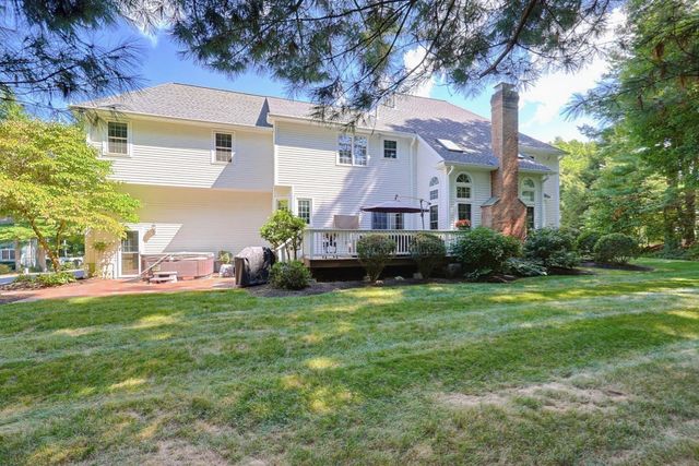 23 High Ridge Circle, Franklin, MA 02038