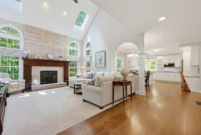 23 High Ridge Circle, Franklin, MA 02038