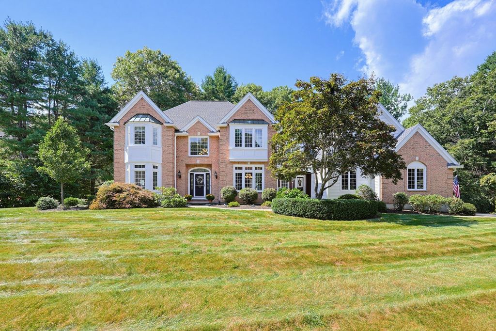 23 High Ridge Circle, Franklin, MA 02038