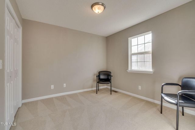 2808 East Center Street, Kingsport, TN 37664