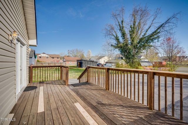 2808 East Center Street, Kingsport, TN 37664
