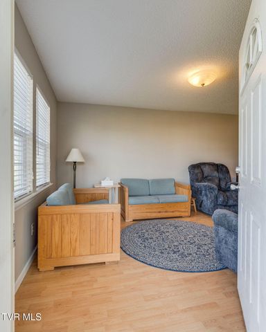 2808 East Center Street, Kingsport, TN 37664