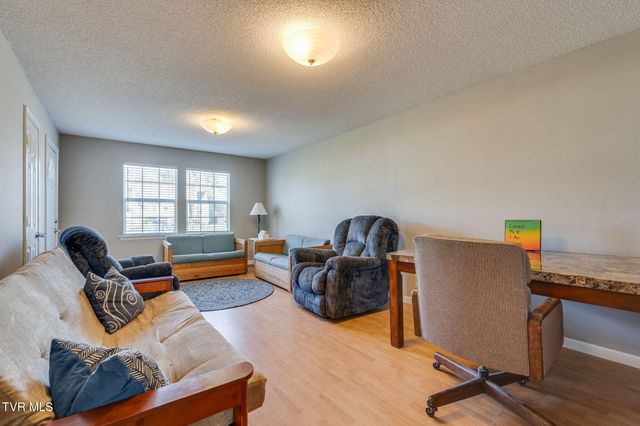 2808 East Center Street, Kingsport, TN 37664
