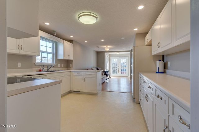 2808 East Center Street, Kingsport, TN 37664