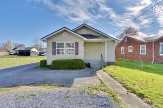2808 East Center Street, Kingsport, TN 37664