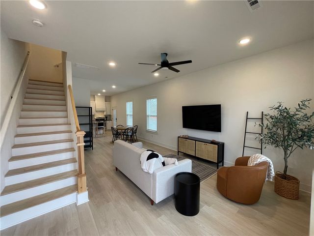 1406 S Duncan Avenue, Fayetteville, AR 72701