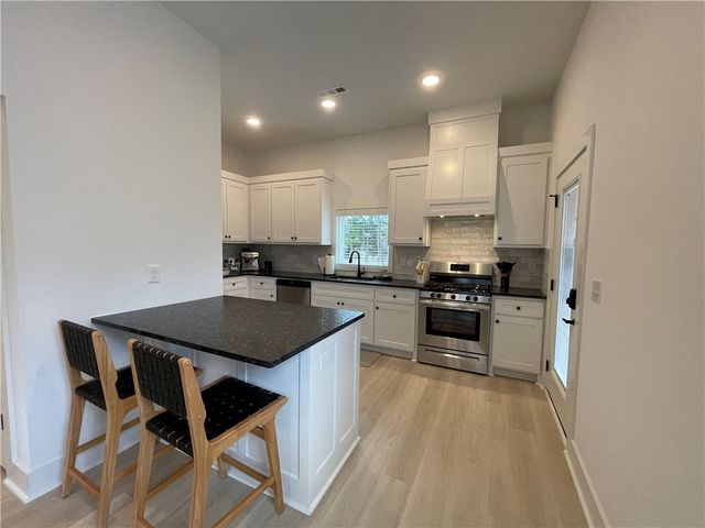 1406 S Duncan Avenue, Fayetteville, AR 72701