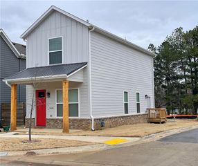 1406 S Duncan Avenue, Fayetteville, AR 72701