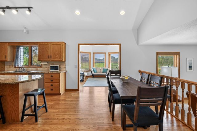 10575 52nd Avenue N, Plymouth, MN 55442