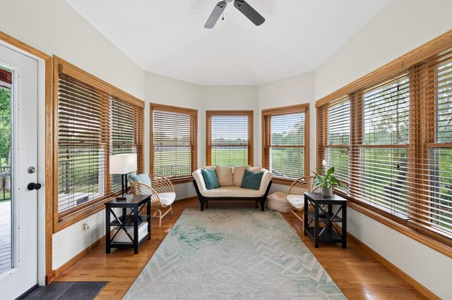 10575 52nd Avenue N, Plymouth, MN 55442