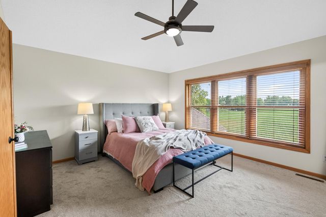 10575 52nd Avenue N, Plymouth, MN 55442