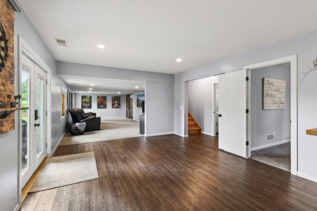 10575 52nd Avenue N, Plymouth, MN 55442