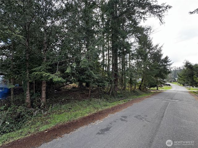 9810 Channel Drive NW, Olympia, WA 98502