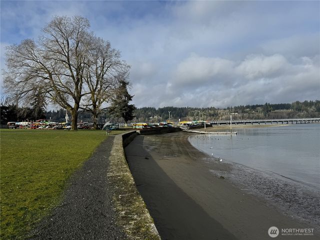 9810 Channel Drive NW, Olympia, WA 98502