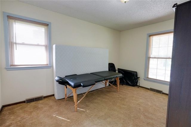 7312 NW 77th Terrace, Kansas City, MO 64152