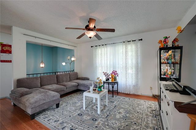 7312 NW 77th Terrace, Kansas City, MO 64152