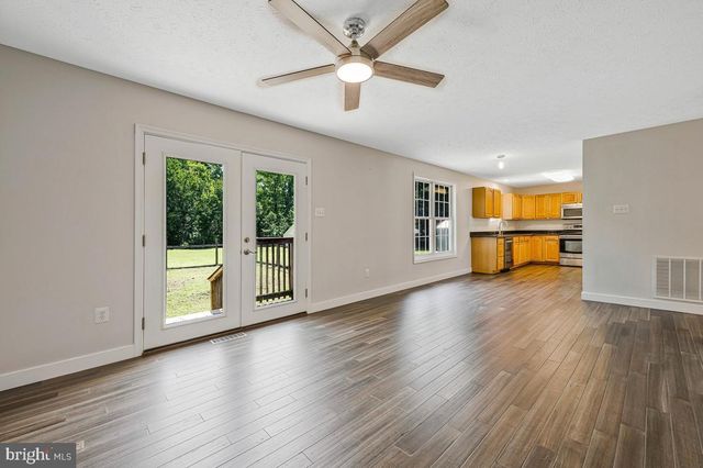 6740 SHOREHAM PL, La Plata, MD 20646