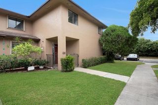 2206 NW 39th Avenue, Coconut Creek, FL 33066