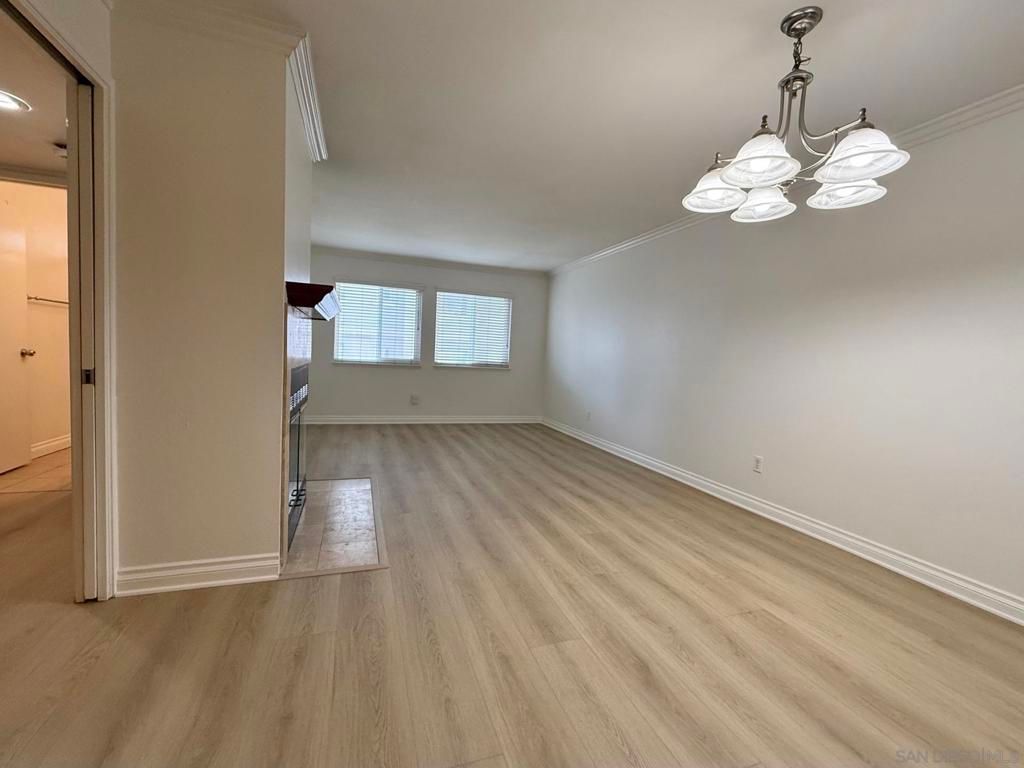 Image 17 of property listing at 1756 Essex St 305, San Diego, CA 92103