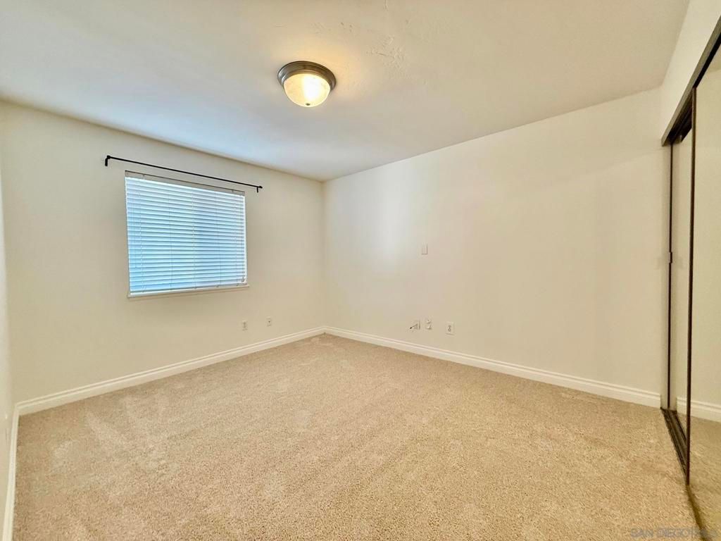 Image 20 of property listing at 1756 Essex St 305, San Diego, CA 92103