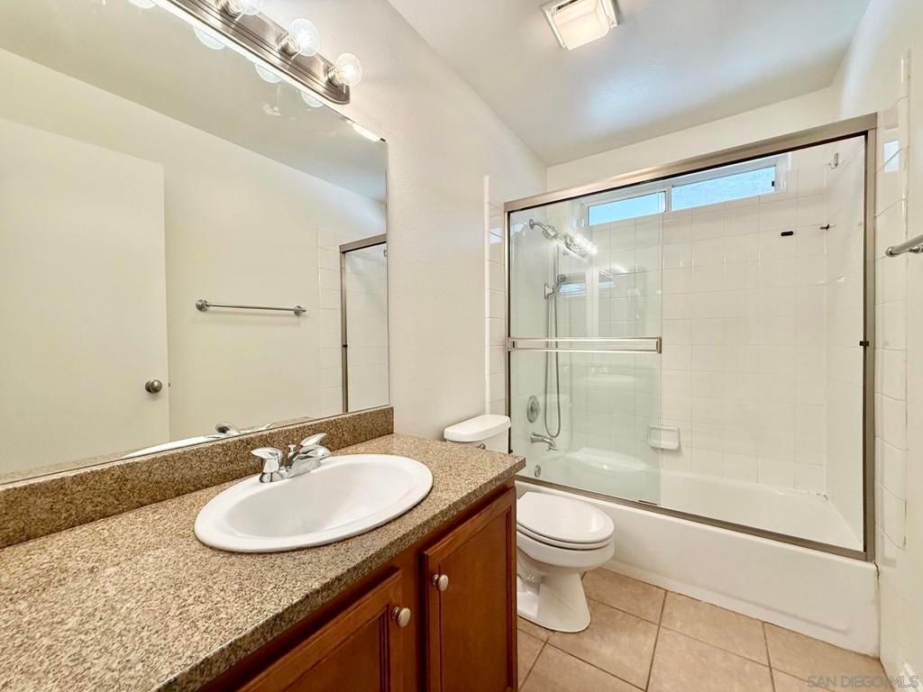 Image 23 of property listing at 1756 Essex St 305, San Diego, CA 92103