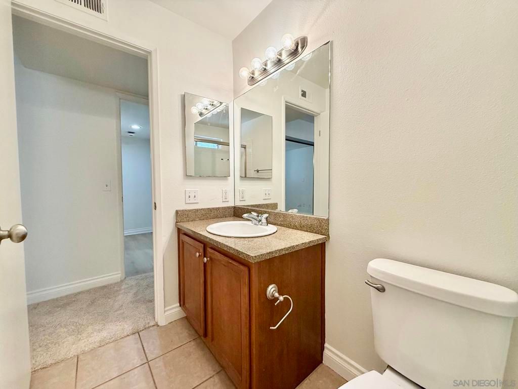 Image 24 of property listing at 1756 Essex St 305, San Diego, CA 92103