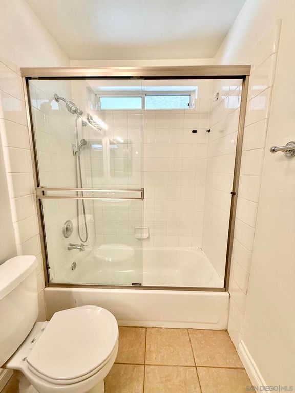 Image 26 of property listing at 1756 Essex St 305, San Diego, CA 92103