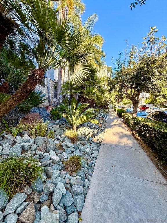 Image 47 of property listing at 1756 Essex St 305, San Diego, CA 92103
