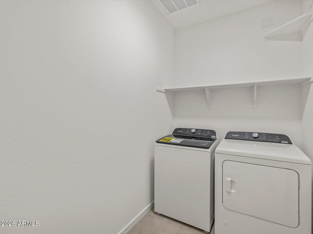 2572 E VINTAGE Drive, San Tan Valley, AZ 85143 — photo 4