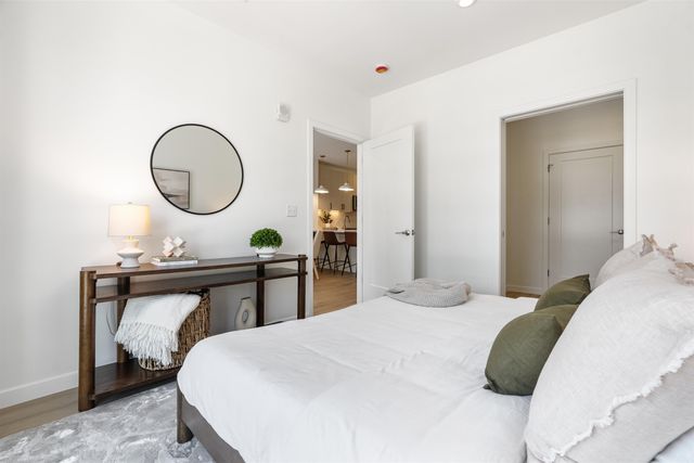 80 Constitution Ave Unit 221, Portsmouth, NH 03801