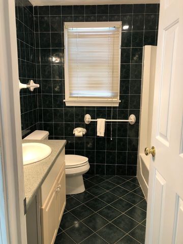 448 Essex St, Beverly, MA 01915