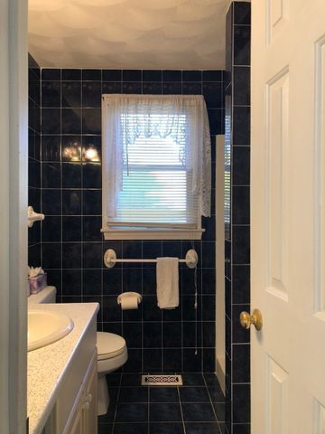 448 Essex St, Beverly, MA 01915
