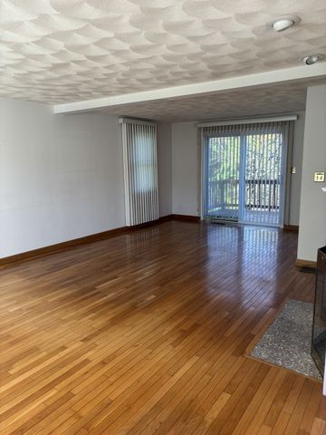 448 Essex St, Beverly, MA 01915