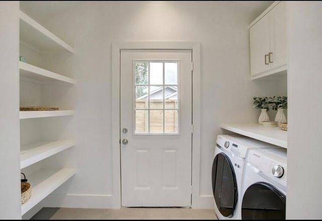 6107 N Main St, Houston, TX 77009